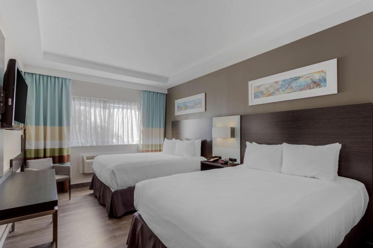 Best Western Plus Brooklyn Bay Hotel New York Bagian luar foto