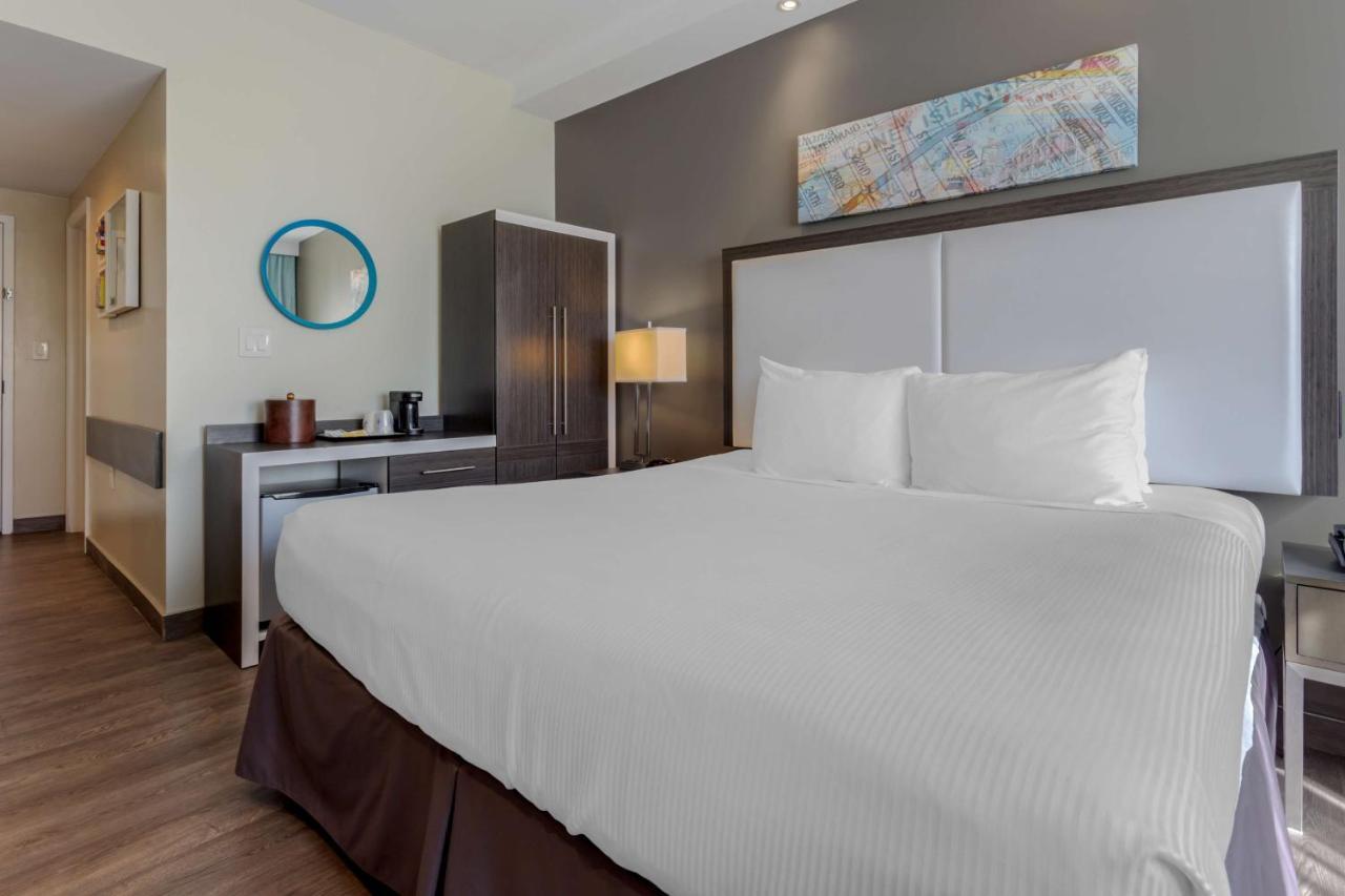Best Western Plus Brooklyn Bay Hotel New York Bagian luar foto