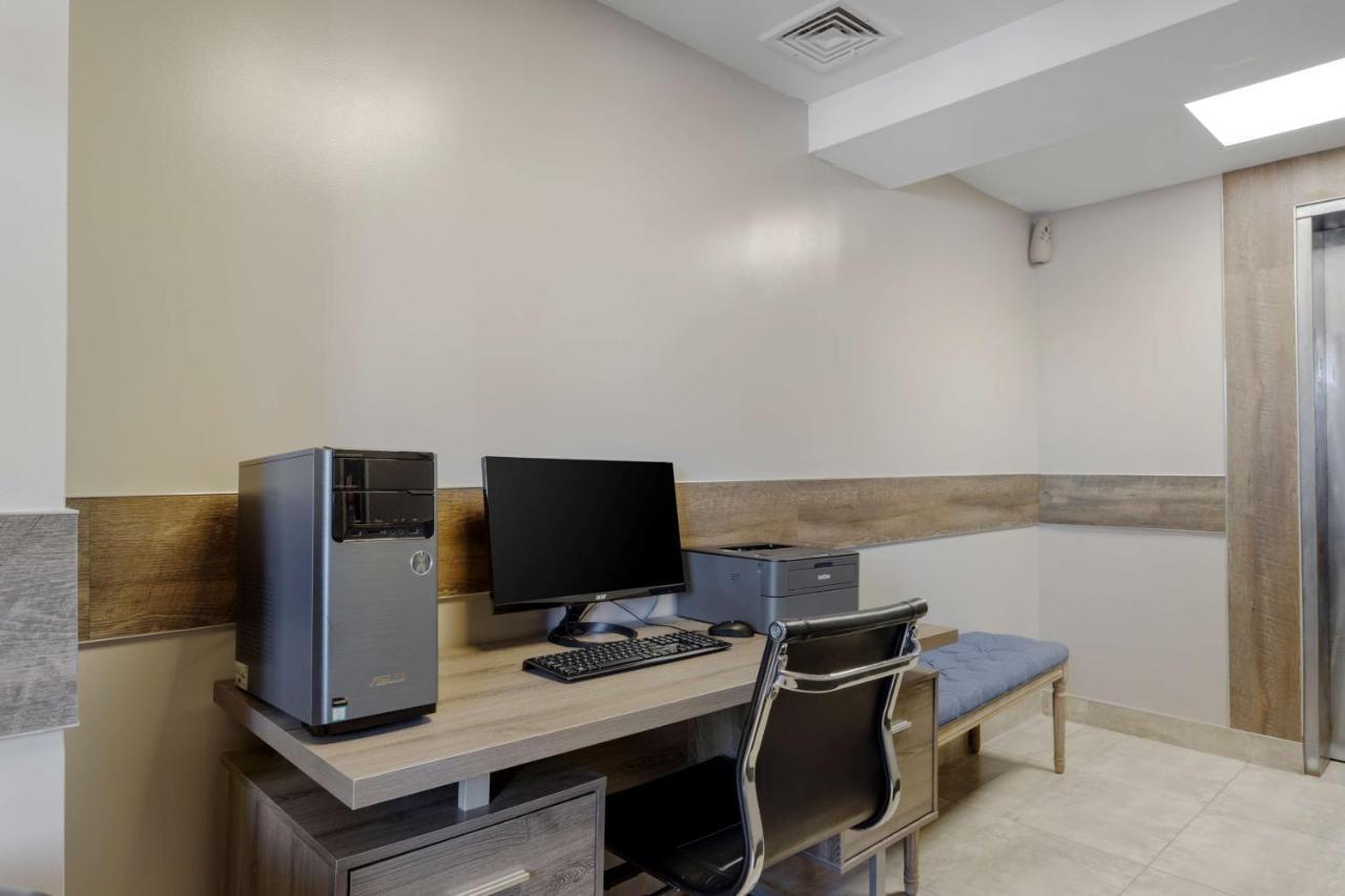 Best Western Plus Brooklyn Bay Hotel New York Bagian luar foto
