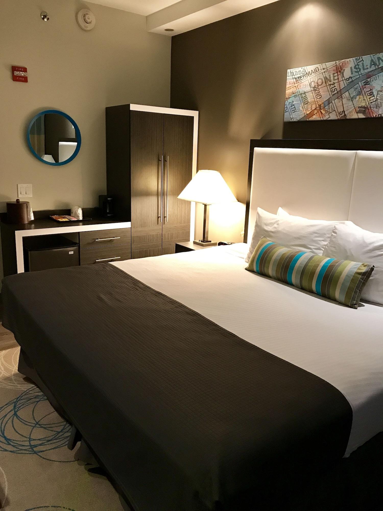 Best Western Plus Brooklyn Bay Hotel New York Bagian luar foto