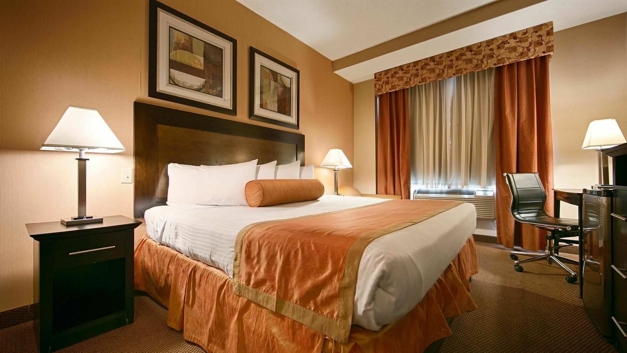 Best Western Plus Brooklyn Bay Hotel New York Bagian luar foto