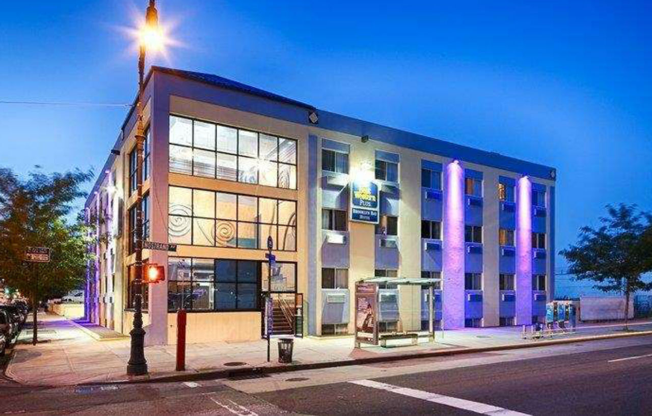 Best Western Plus Brooklyn Bay Hotel New York Bagian luar foto