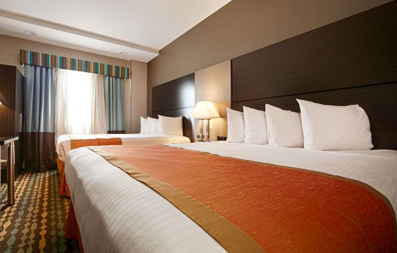 Best Western Plus Brooklyn Bay Hotel New York Bagian luar foto